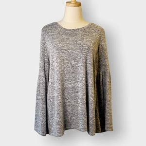 CHELSEA & THEODORE Gray Bell Sleeve Lightweight Sweater Top